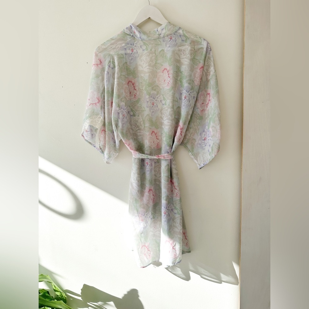 Vintage Floral Sheer Robe - Knee Length, Short Sleeve- Size Medium - Picture 5 of 7